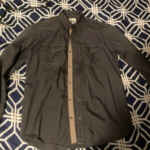 Grey long sleeve shirt